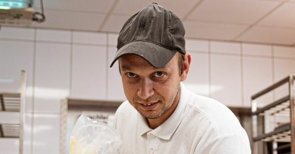 Konditor bei der Bäckerei Nelles in Bornheim